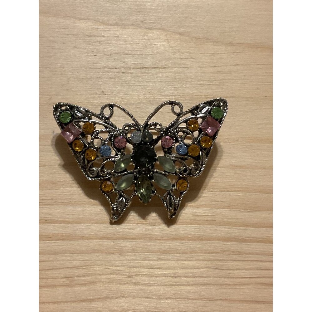 Vintage Butterfly Brooch Pin With Multicolored Gemstones & Filigree Design